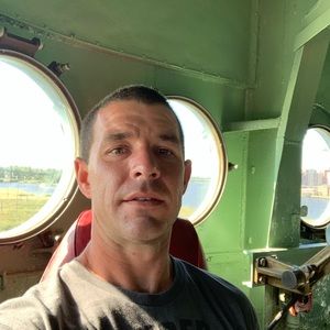 Meet your Posher, Christopher